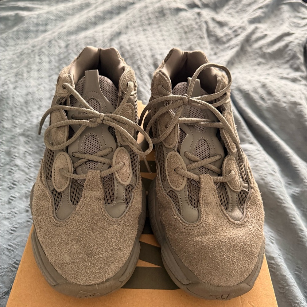 adidas Yeezy 500